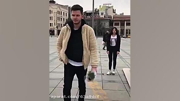 تیک تاک . عاشقانه .