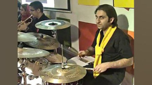 اجرای ارکستر چرخ و فلک  Merry...