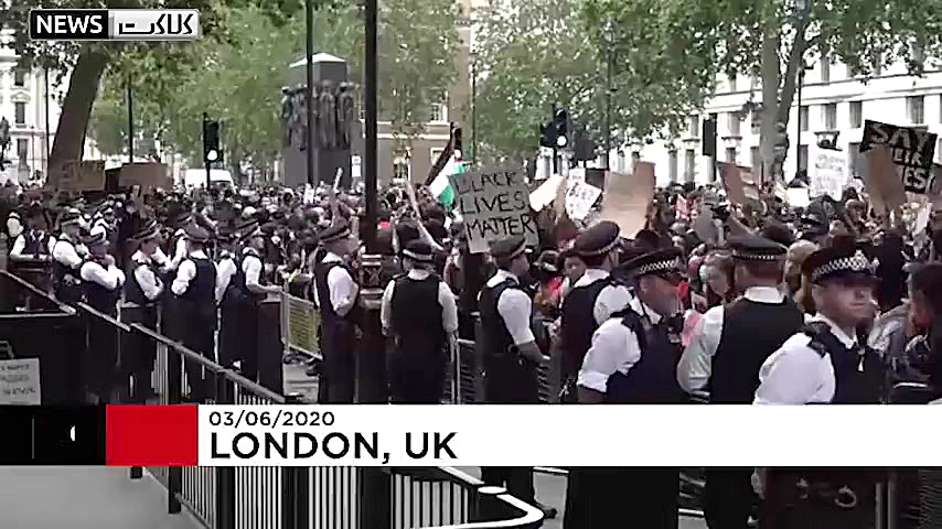 تظاهرات در لندن علیه پلیس آمری...