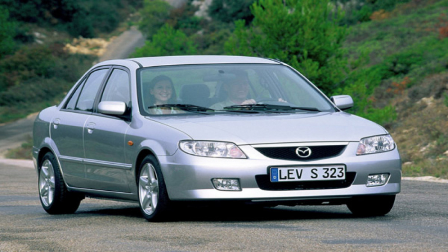 تعویض لامپ پشت آمپر مزدا 323