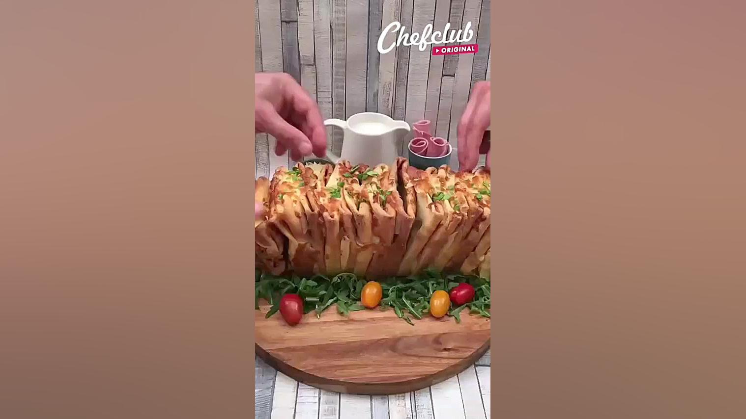 ساندویچ خلاقانه با کالباس و پن...