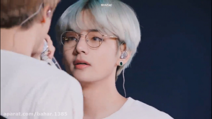 کنسرت بی تی اس و اجرای آهنگ خی...