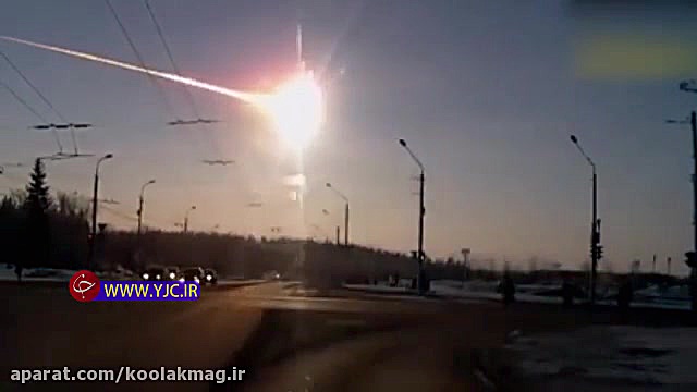 لحظه زیبای عبور شهاب سنگ