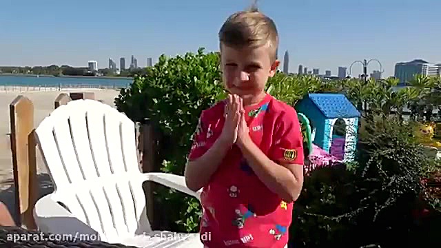 دیانا و روما تو ساحل باهم بازی...