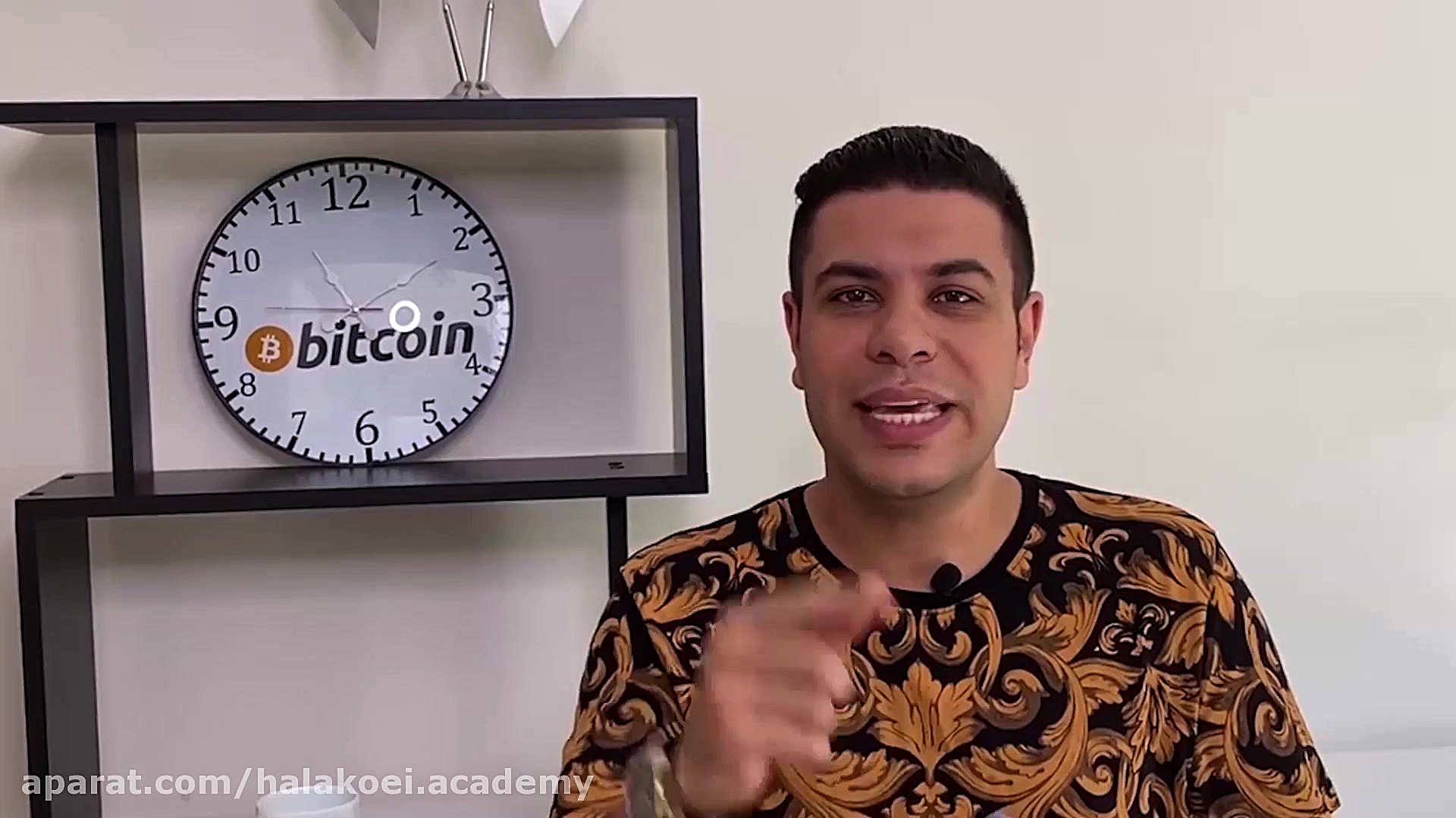 محمد هلاكوئى میلیون ها دلار بی...