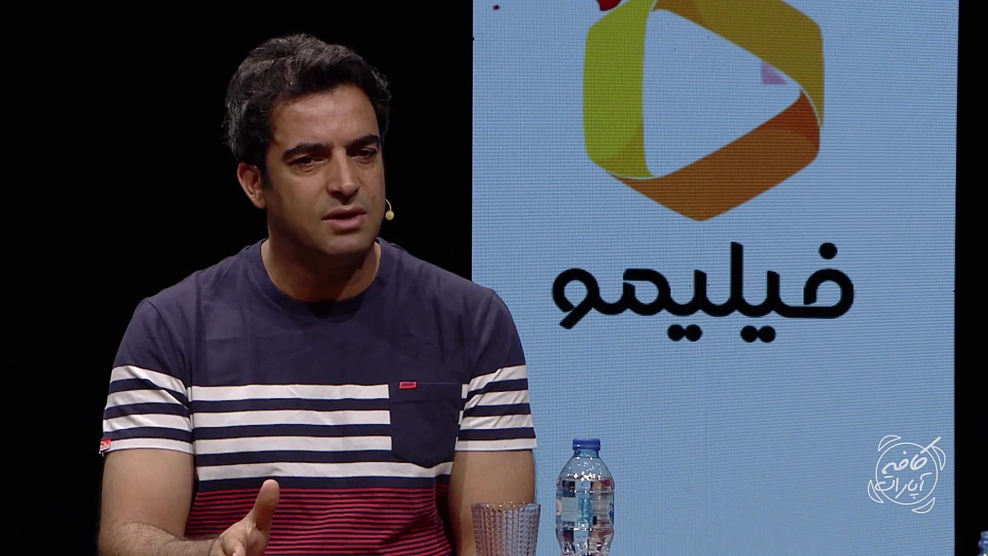 منوچهر هادی : ساخت فیلم اجتماع...