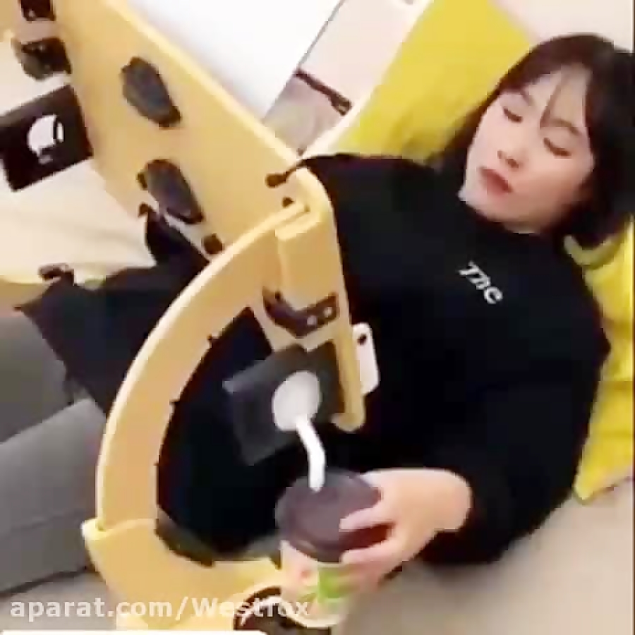 میزی کاربردی برای کامپیوتریا