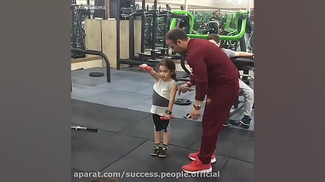 تمرین کردن ارات در باشگاه