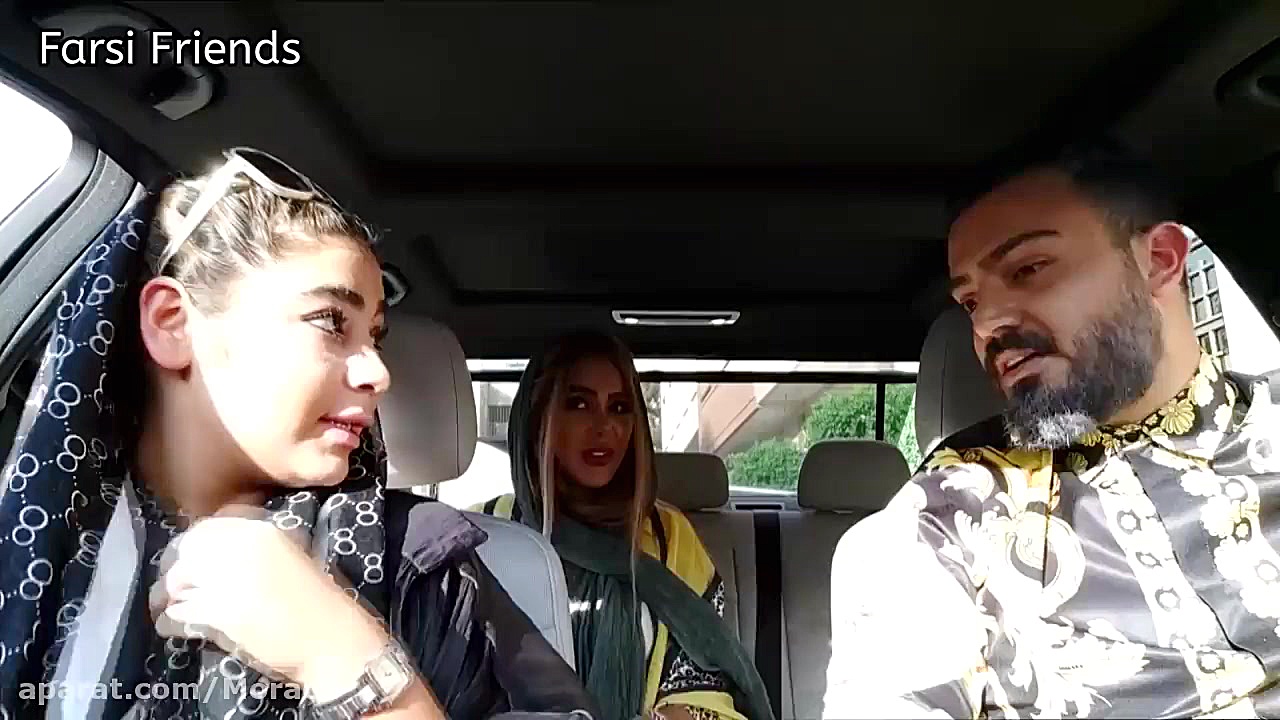 دوربین مخفی دختره با یه آیفون...