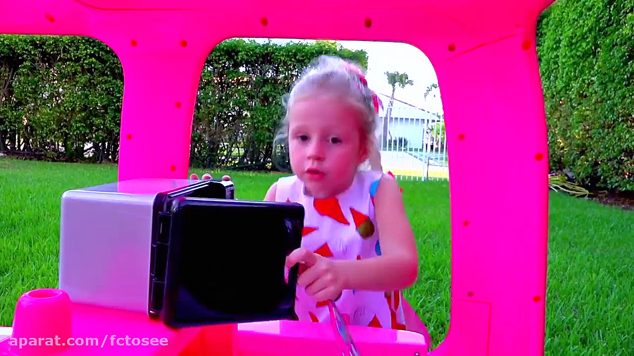 ناستیا و استیسی | استیسی ماشین...