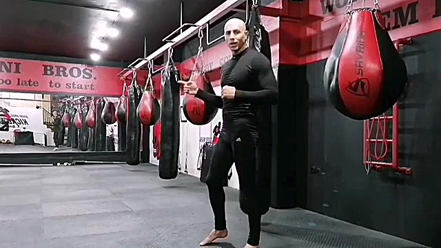 آموزش بوکس و کیک بوکسینگ