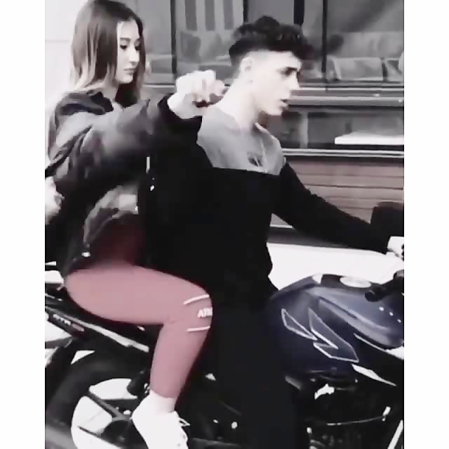 تیک تاک عاشقانه&times;&times;