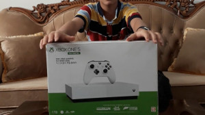 آنباکسینگ xbox one s من