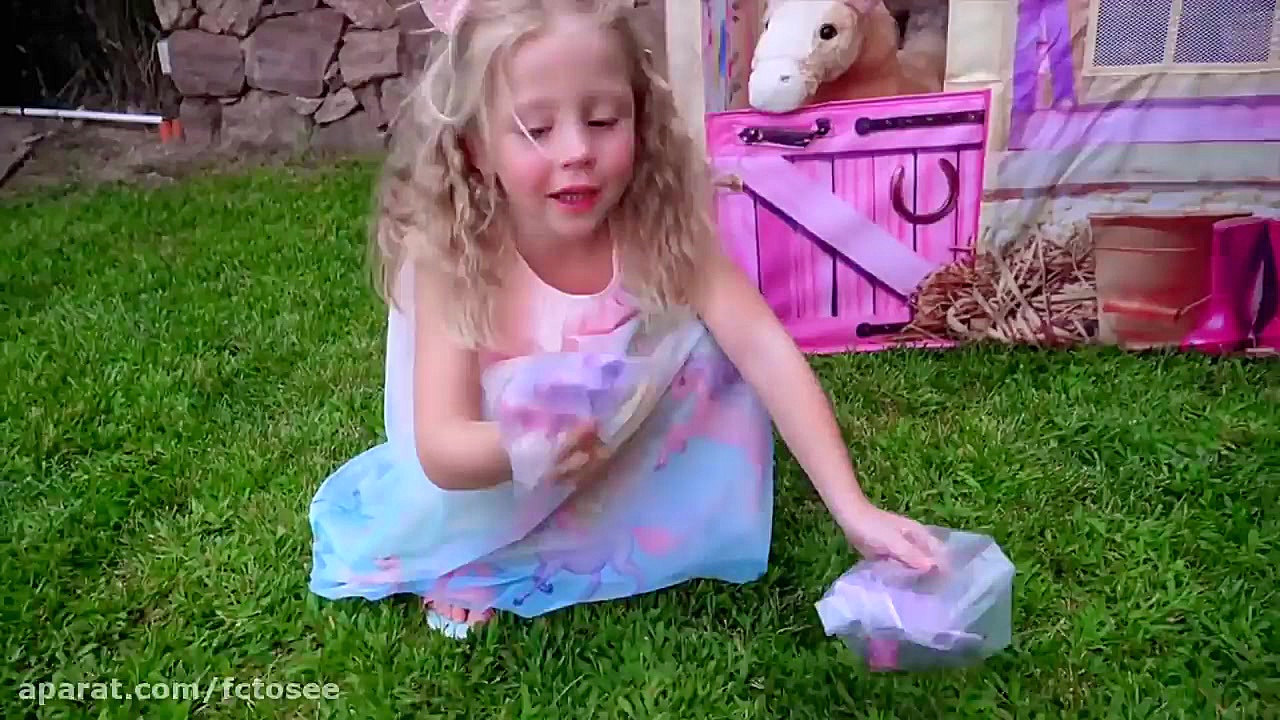 استیسی و بابا | نستیا با اسباب...