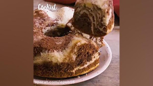 طرز تهیه کیک اسفنجی شکلاتی بسی...
