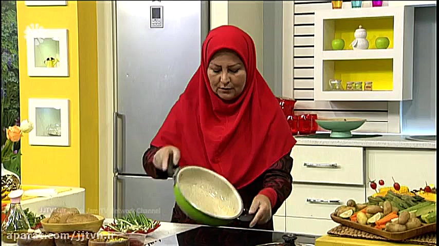 سیب زمینی شکم پر  معصومه عیوضی...