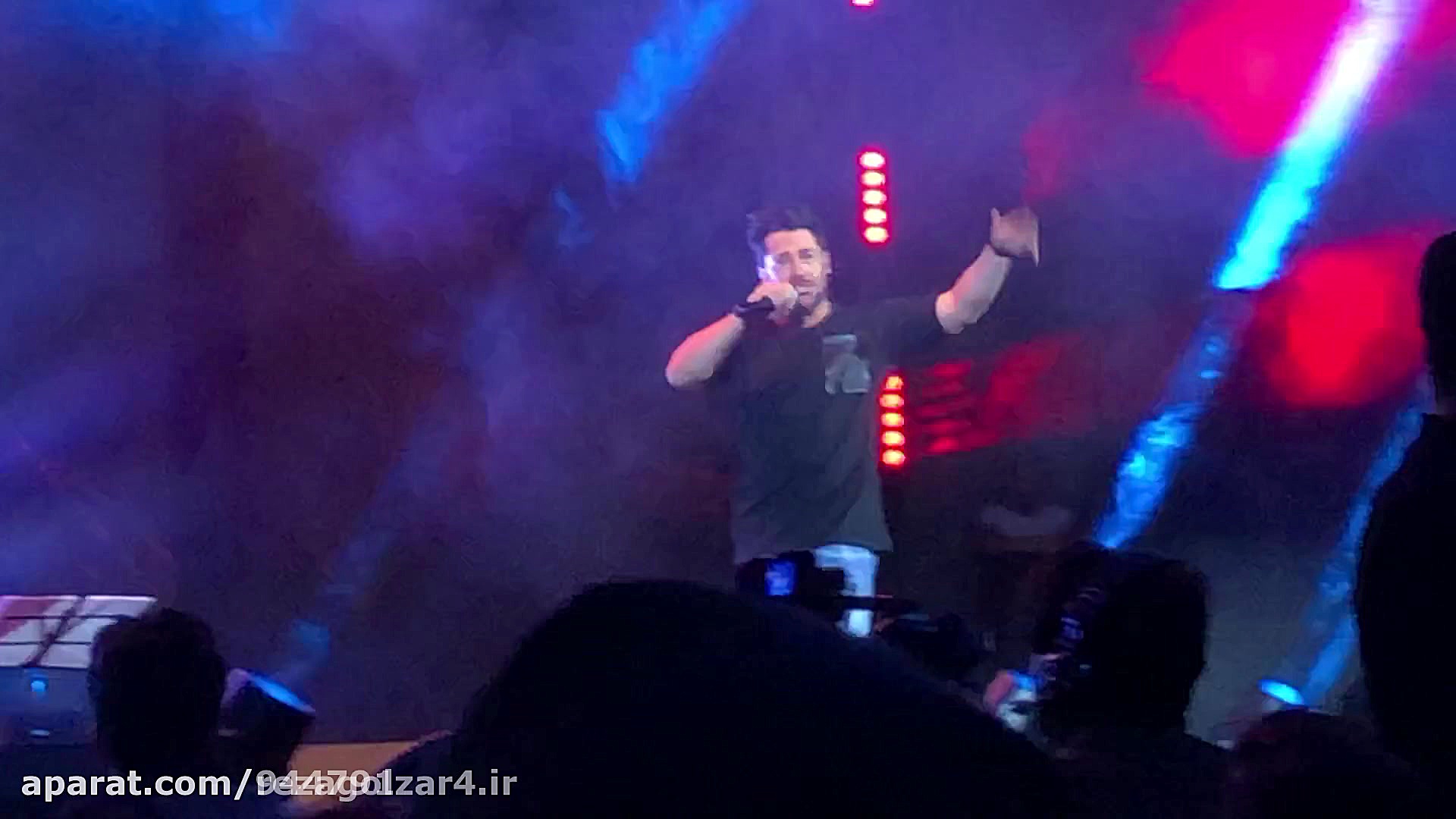 سورپرایز محمد رضا گلزار در کنس...