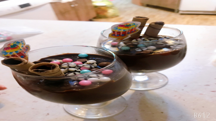 دسر شکلاتی ویژه (سریع و آسان )