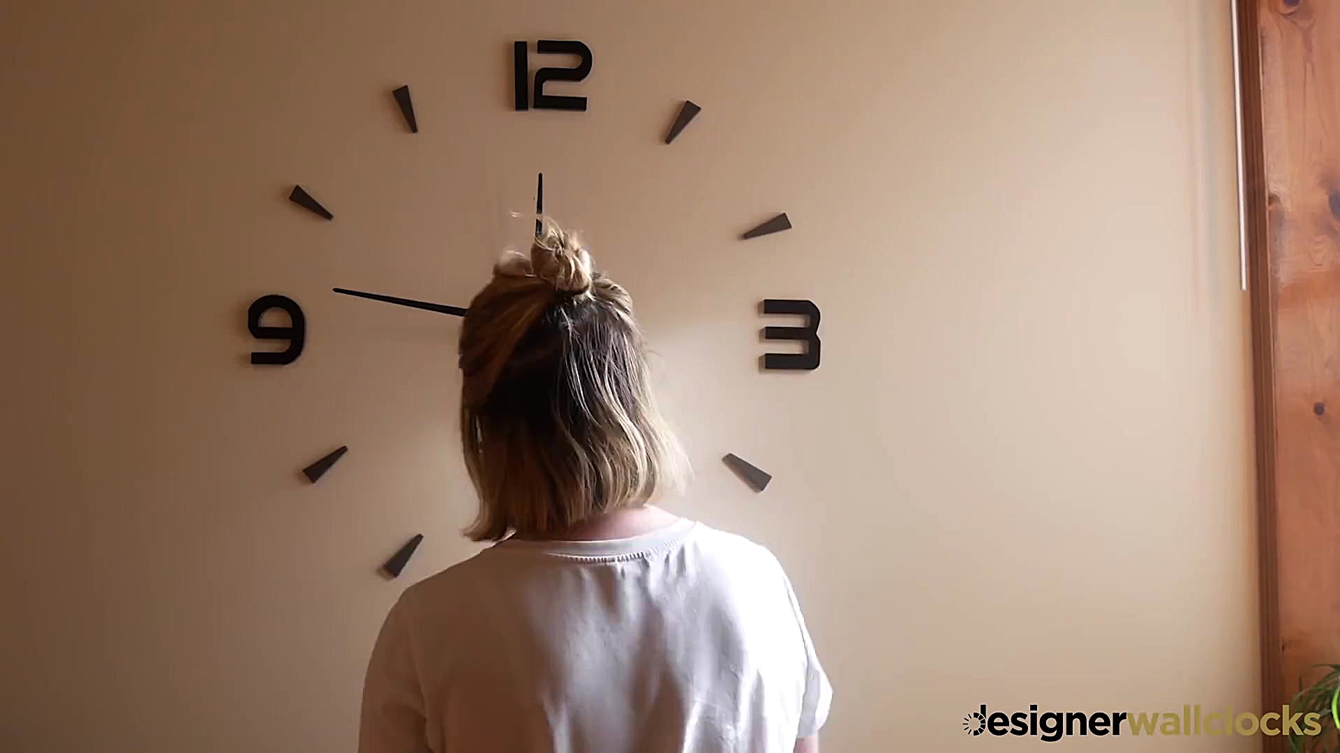 طریقه نصب ساعت دیواری جذاب آین...