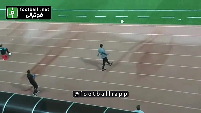 مهار پنالتی ذوب آهن توسط مهدی...