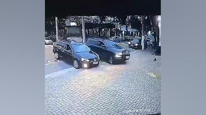 با شاسی بلند ها کل کل نکنید