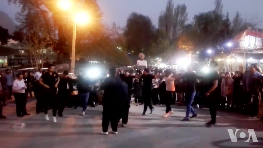 رقص کردی درطاق بستان کرمانشاه