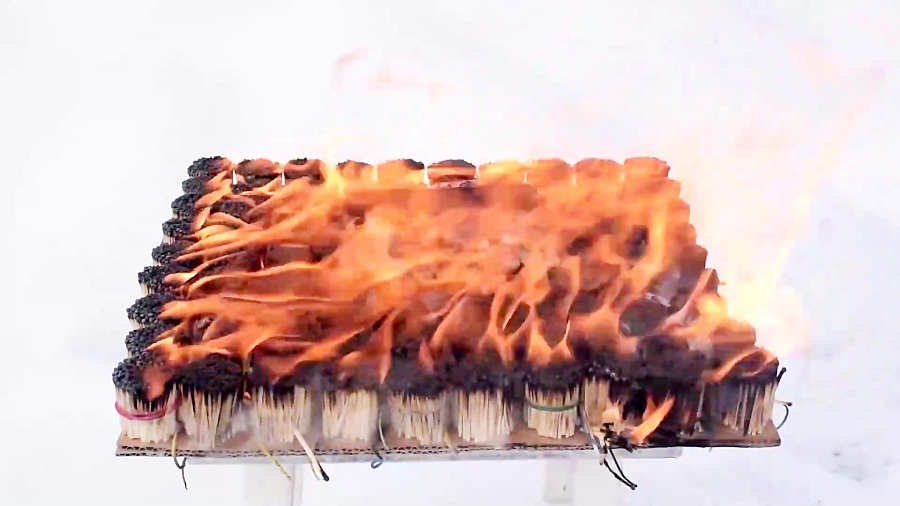 آتش زدن هزاران چوب کبریت | (اس...