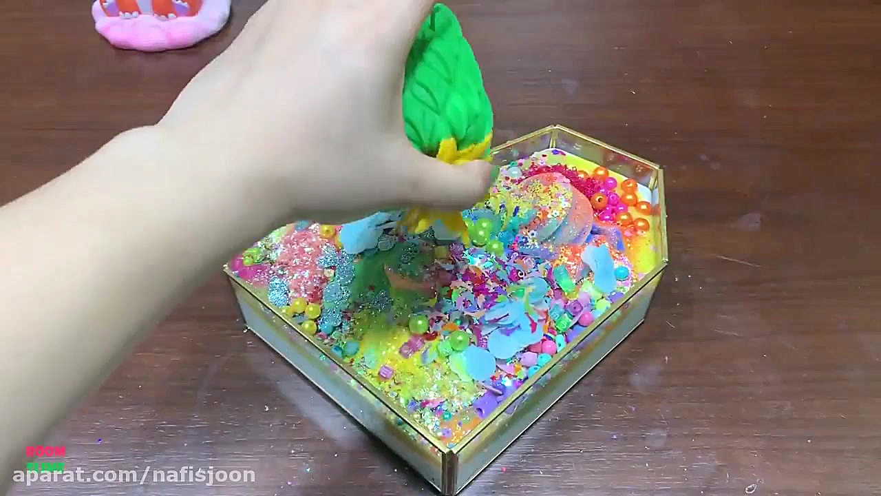 مخلوط کردن اسلایم های رنگی  با...