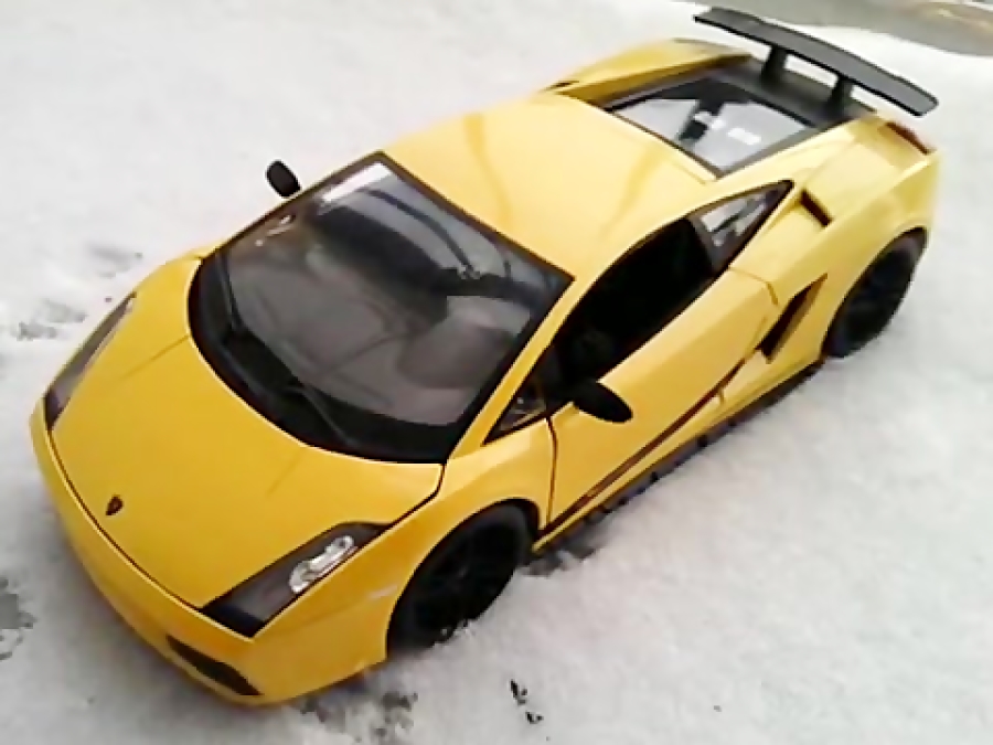 ماکت ماشین لامبورگینی سنتناریو...