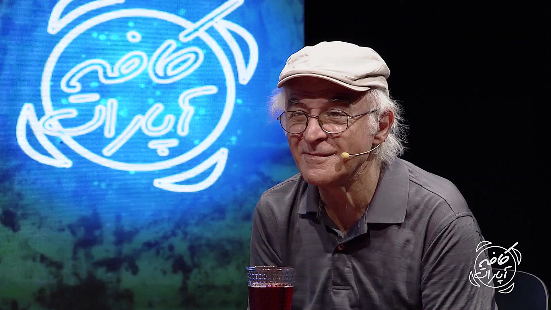 محمد کارت : تماشاگر این فیلم ت...