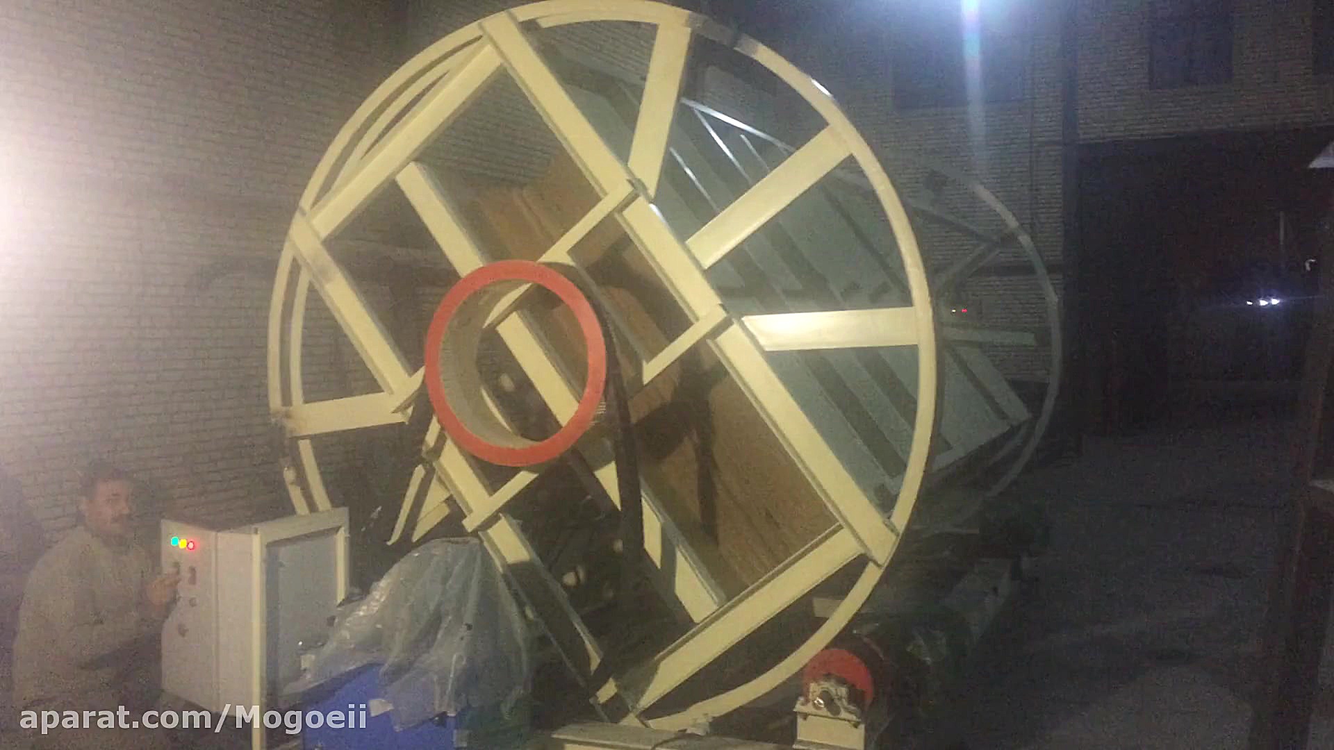 دستگاه پالت برگردان