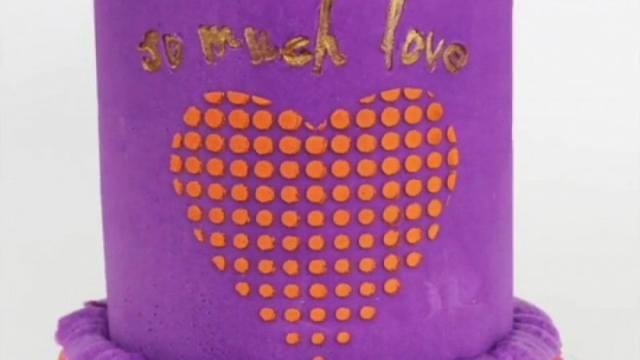 تزیین کیک ساده با خامه یا باتر...