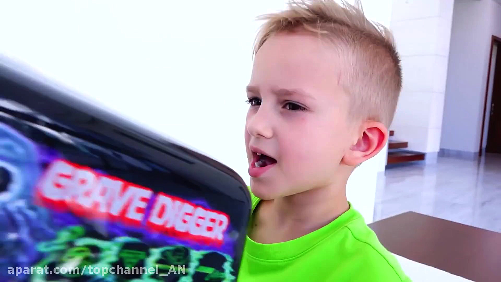 ولاد و نیکیتا  ولاد و نیکیتا و...