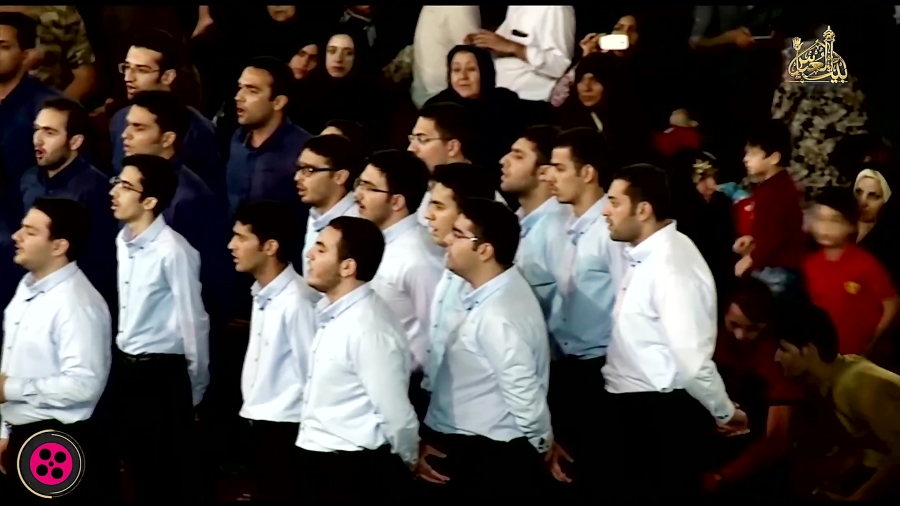 تواشیح بسیار زیبا در حرم امام...