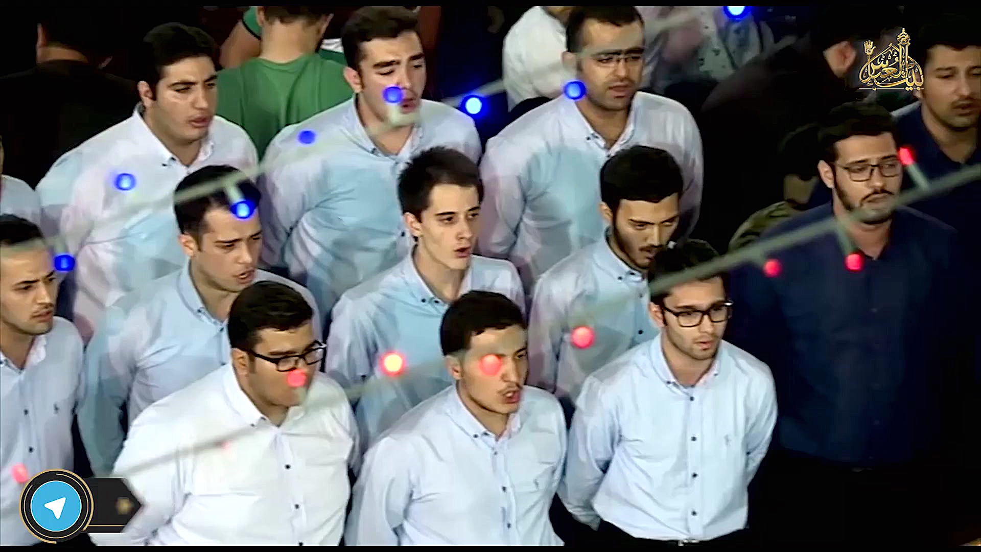 تواشیح بسیار زیبا در حرم امام...