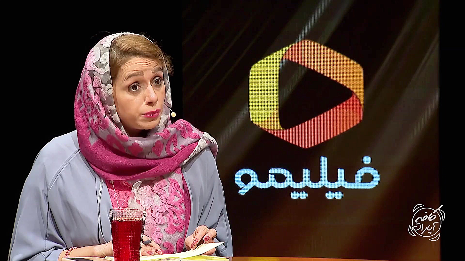 تینا پاکروان ، اولین بانوی کار...