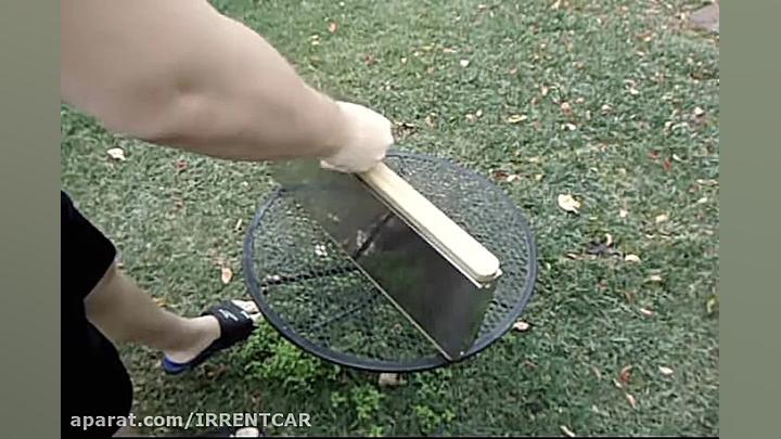 چگونه یک منقل تاشو زغالی را بر...