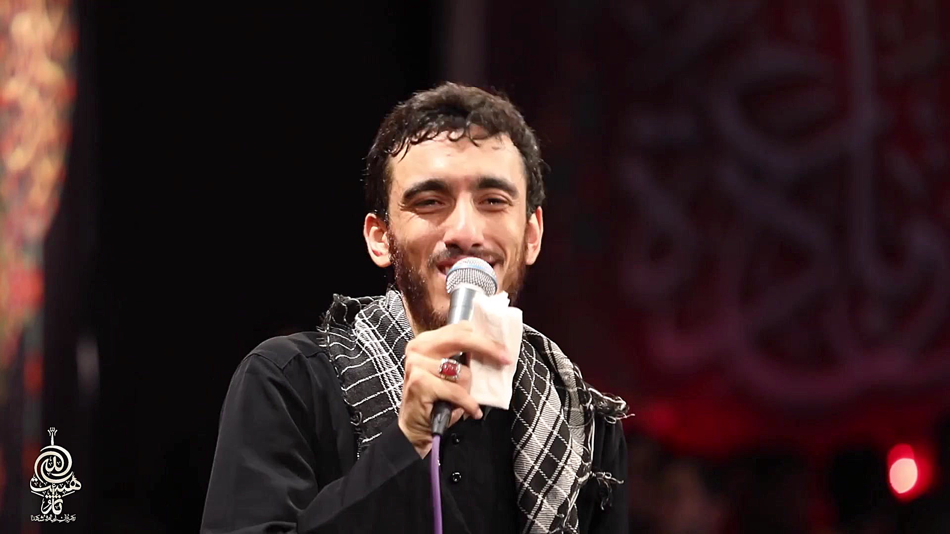 واحد کم کم کنار بسترم حاج مهدی...