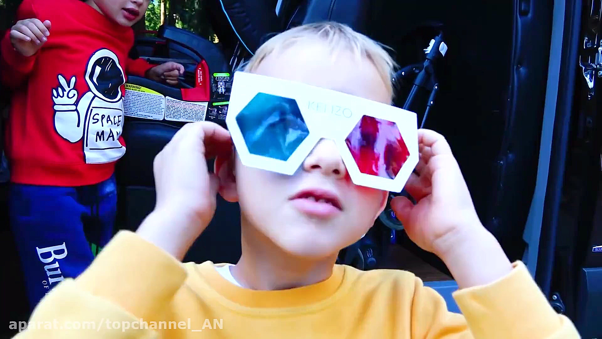 ولاد و نیکیتا  ولاد و نیکیتا و...