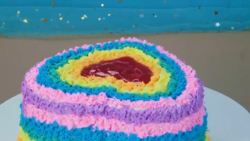 کیک آرایی و تزیین کیک