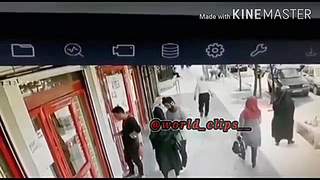 فیلم از گوشی قاپی در رباط کریم...