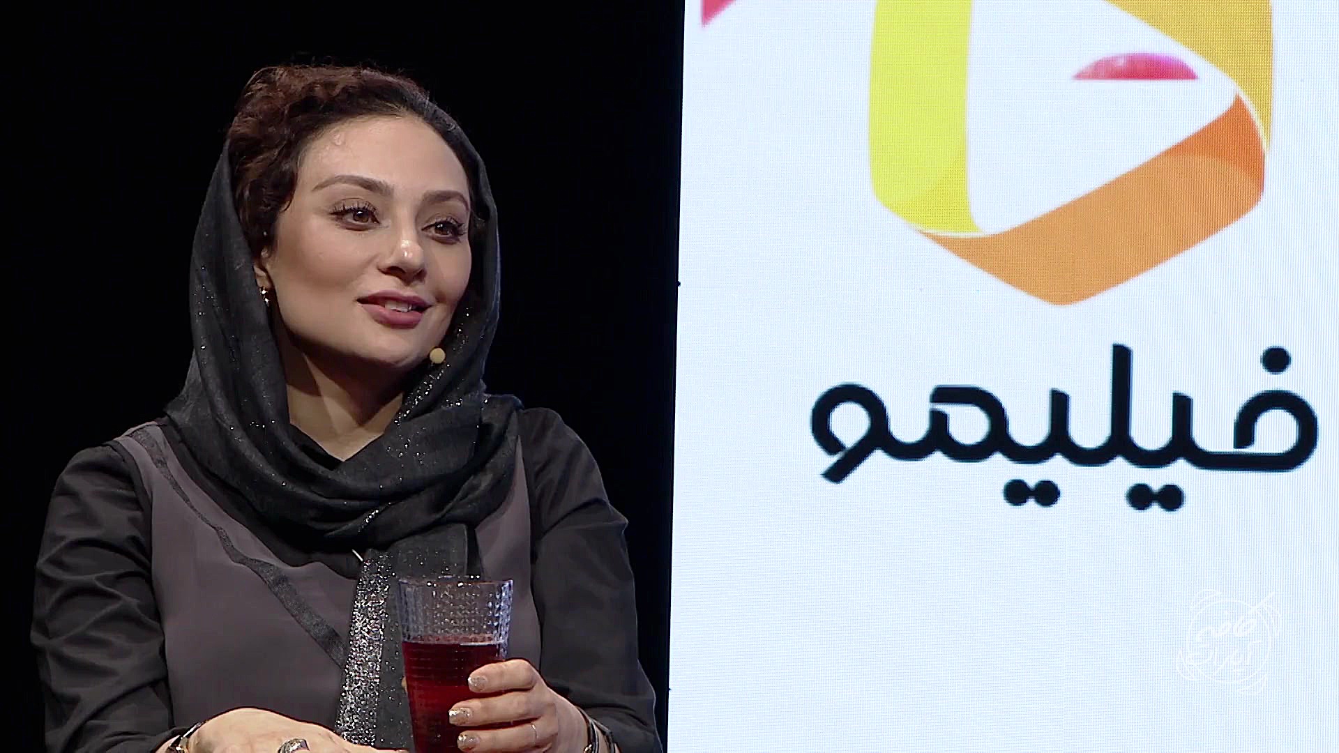 یکتا ناصر : شهاب حسینی خیلی هم...