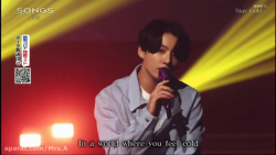 اجرای آهنگِ &quot; Stay Gold &...