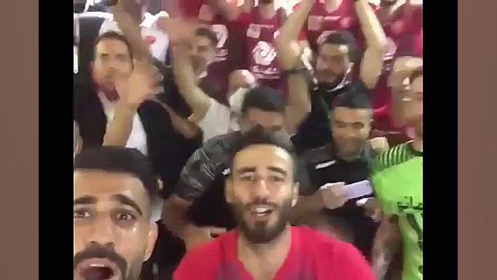 رختکن پرسپولیس پس از نزدیک شدن...