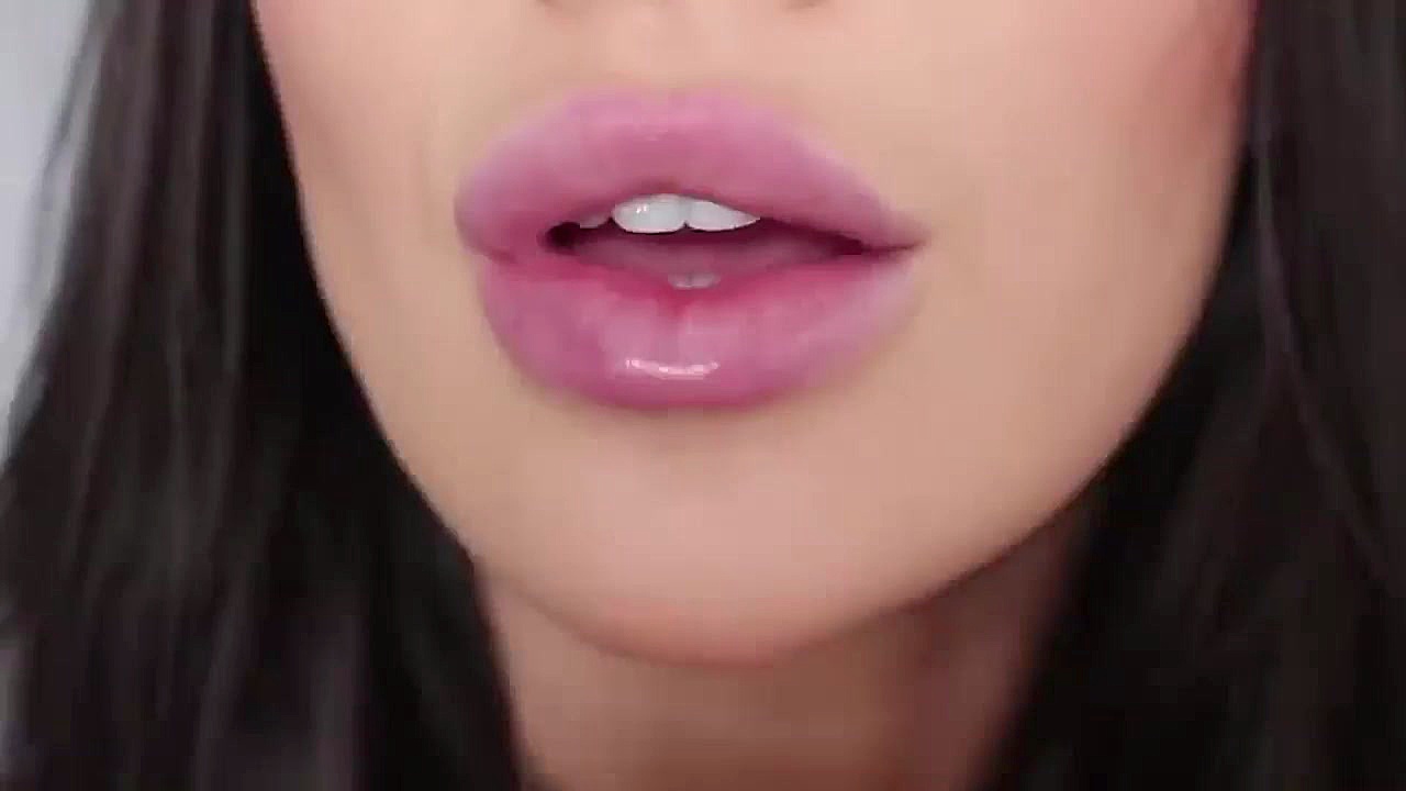 آموزش آرایش لب  میکاپ لب  رژلب