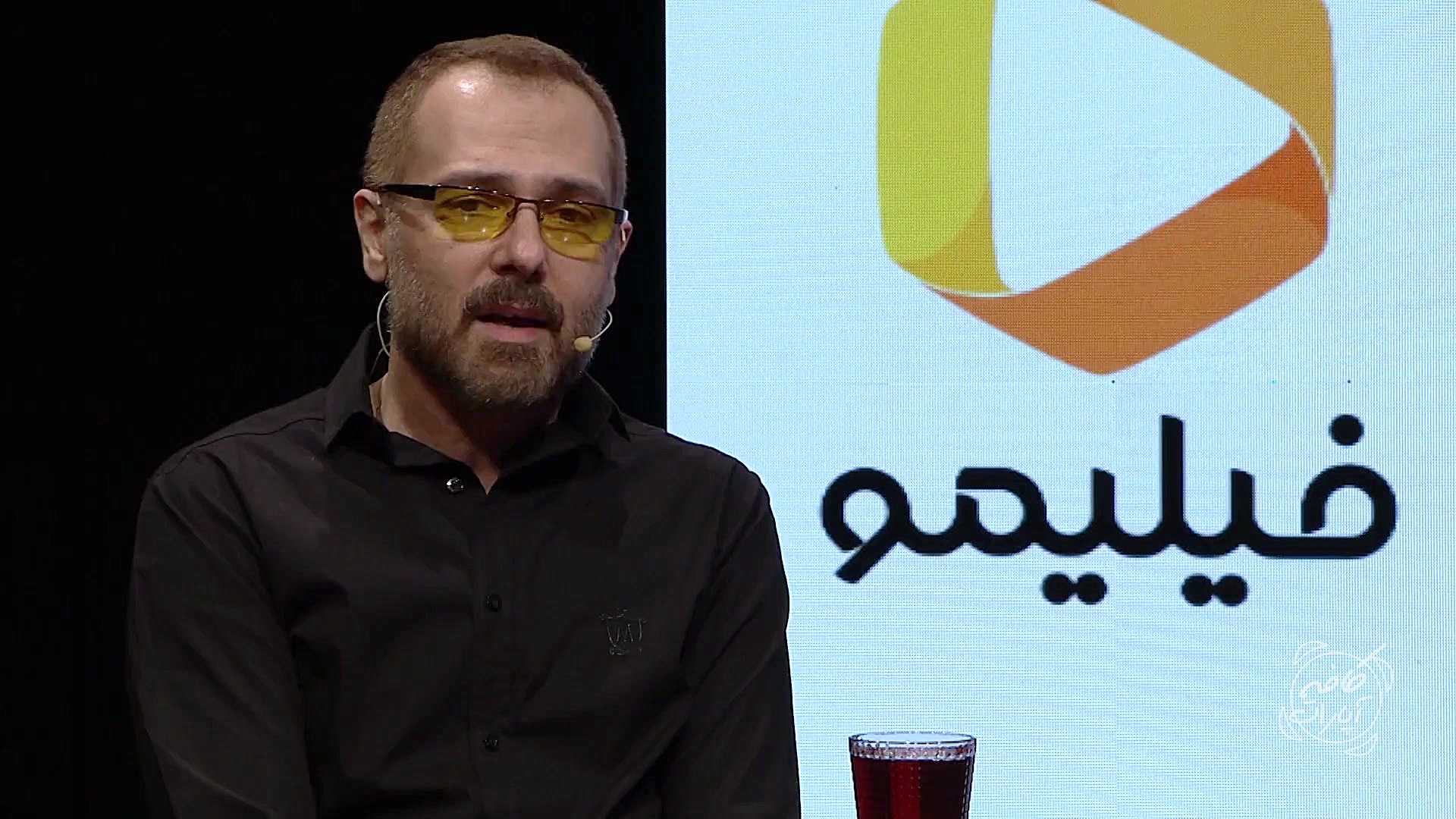 کوروش تهامی : خواندن ترانه شهر...