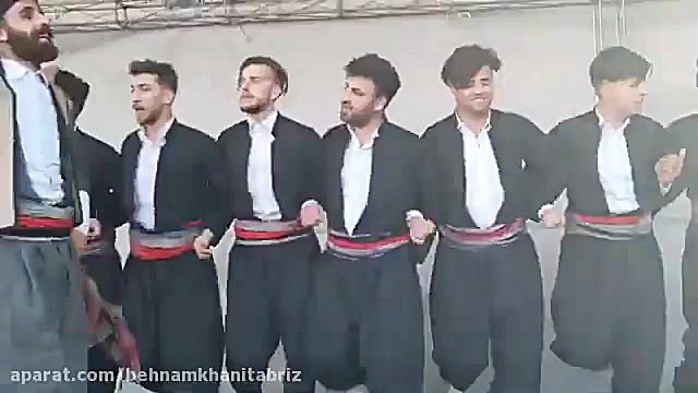 رقص کردی گروهی بسیار زیبا و شا...