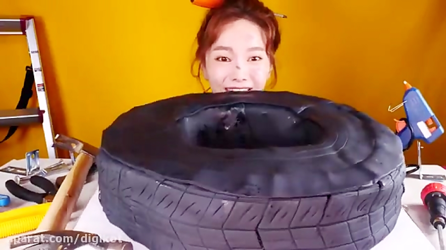 چالش اسمر (خوردن کیک با طرح لا...