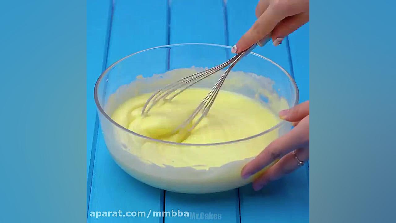 تزیین کیک شکلاتی سفید