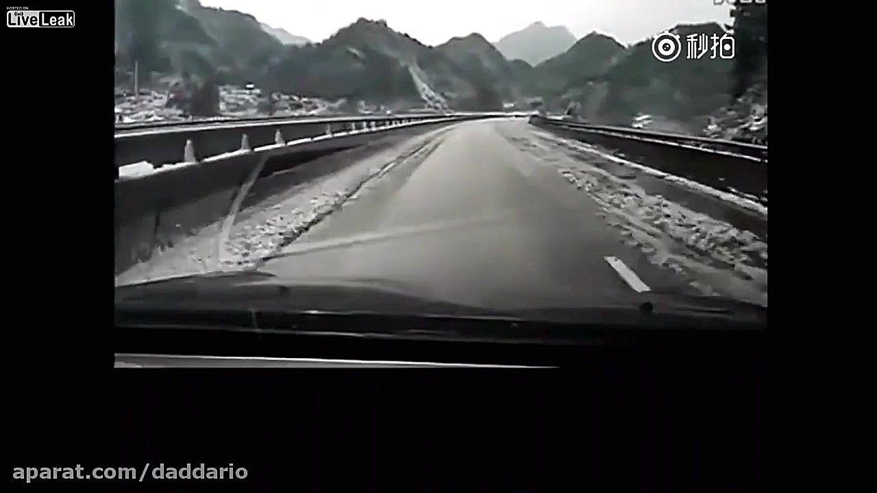 تصادف شدید ماشین در تونل